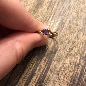 Amethyst and gold ring